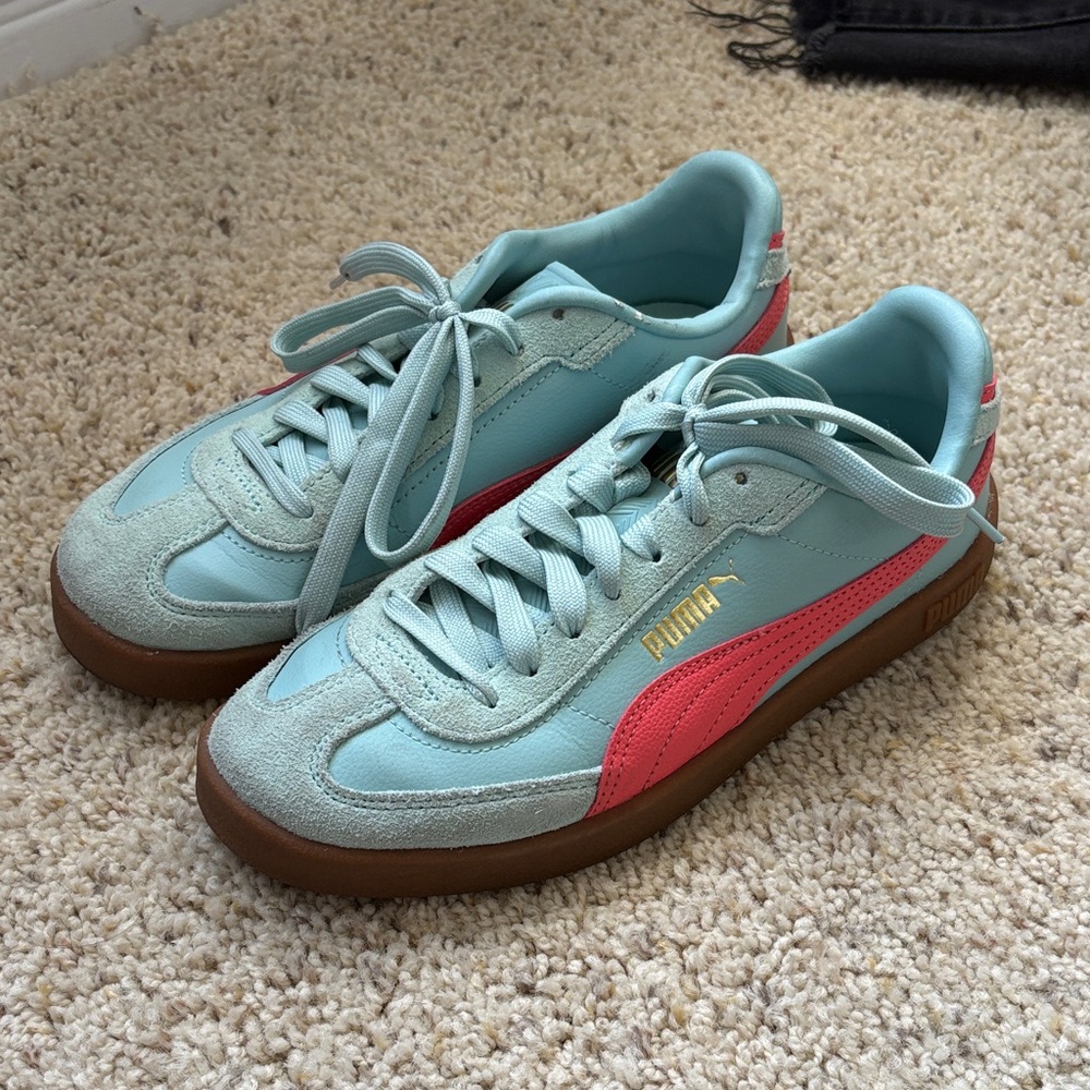 women’s pumas